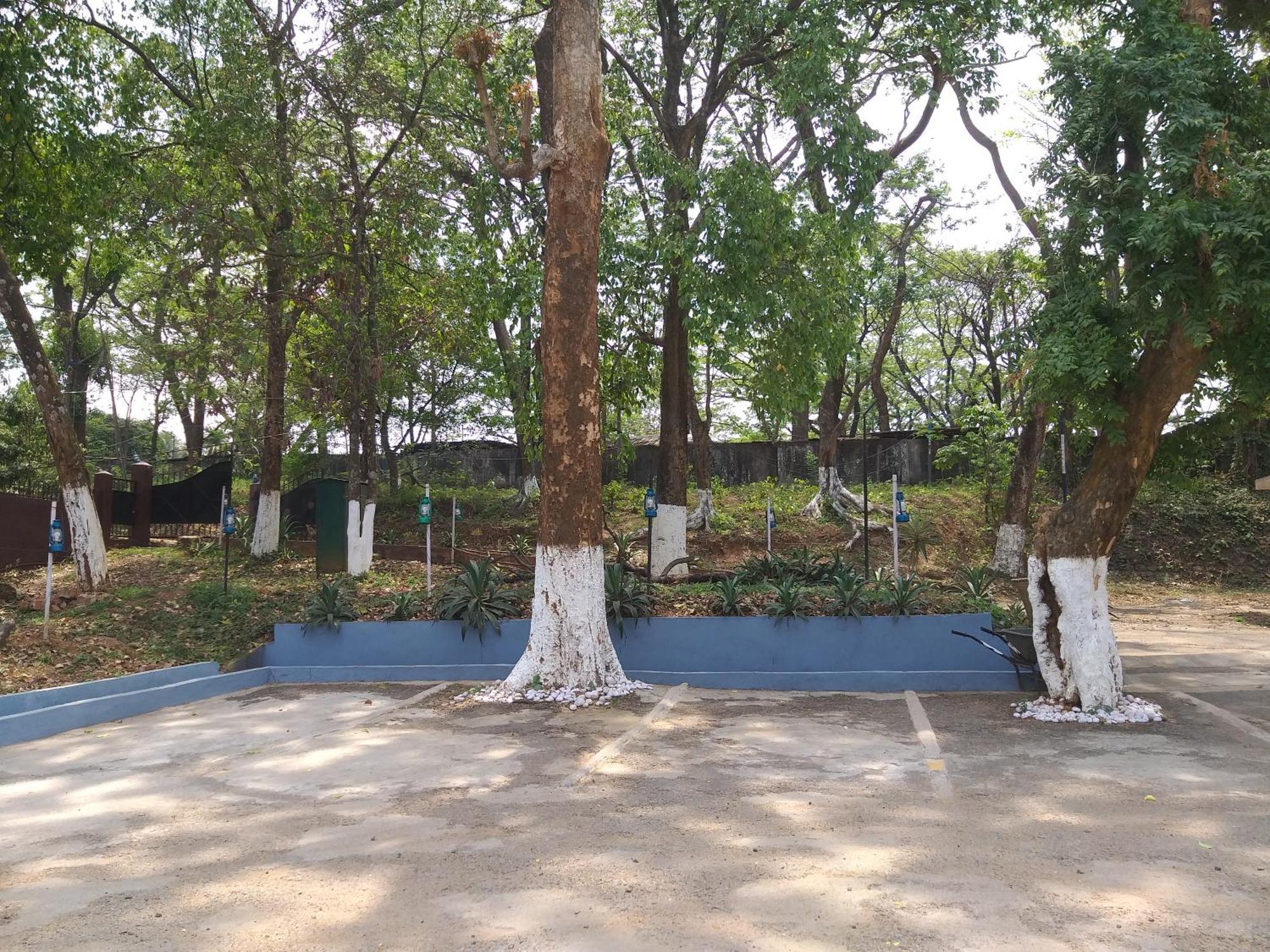 Polo Tura Hotel Bagian luar foto